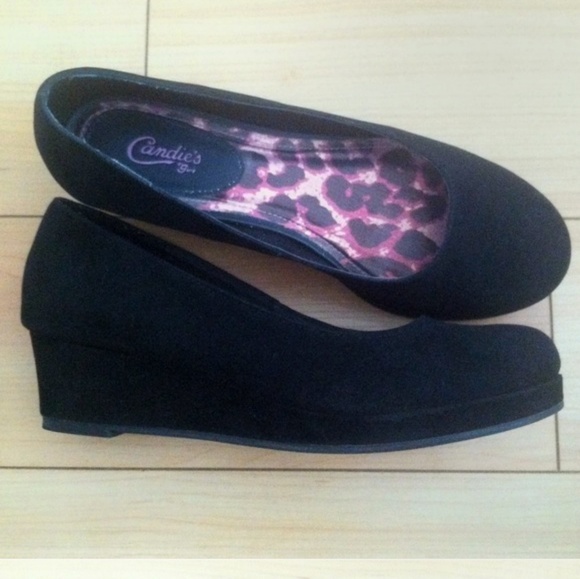 Candie's Other - Candies Black sued 2" wedge